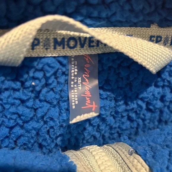 FP Movement cropped Blue Fleece Pullover, size XS - Picture 2 of 3